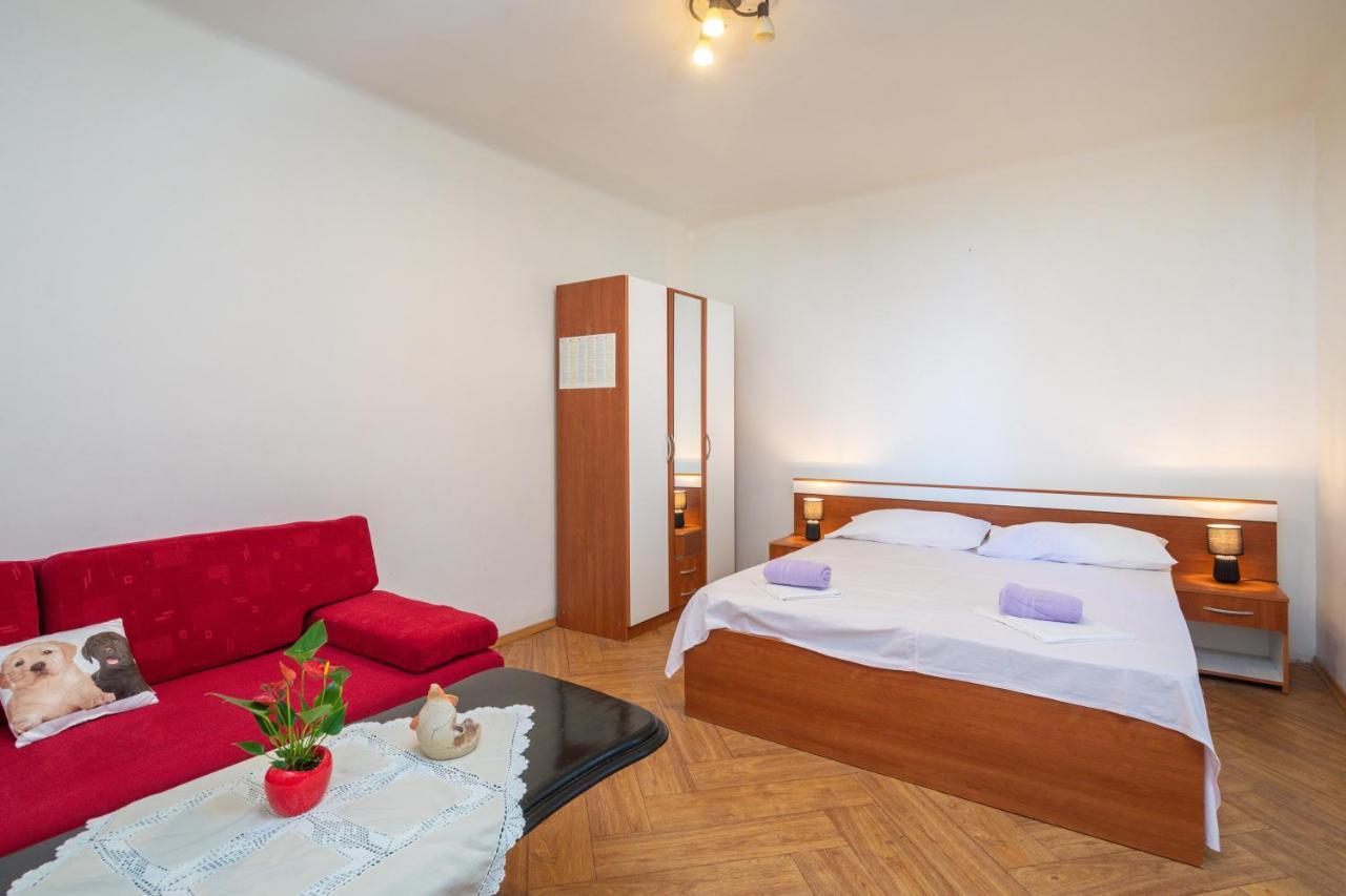 Beach Apartments Bili Cvitak Duce Bagian luar foto