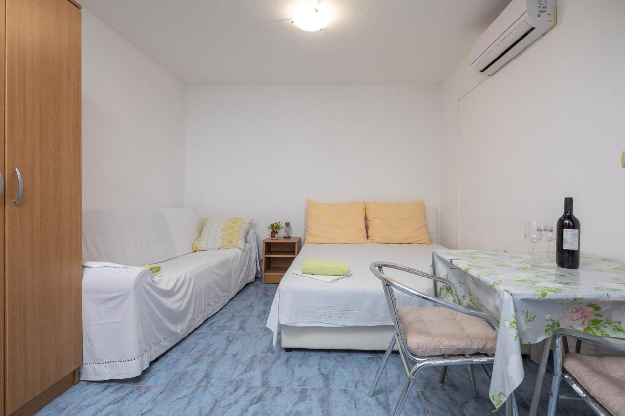 Beach Apartments Bili Cvitak Duce Bagian luar foto