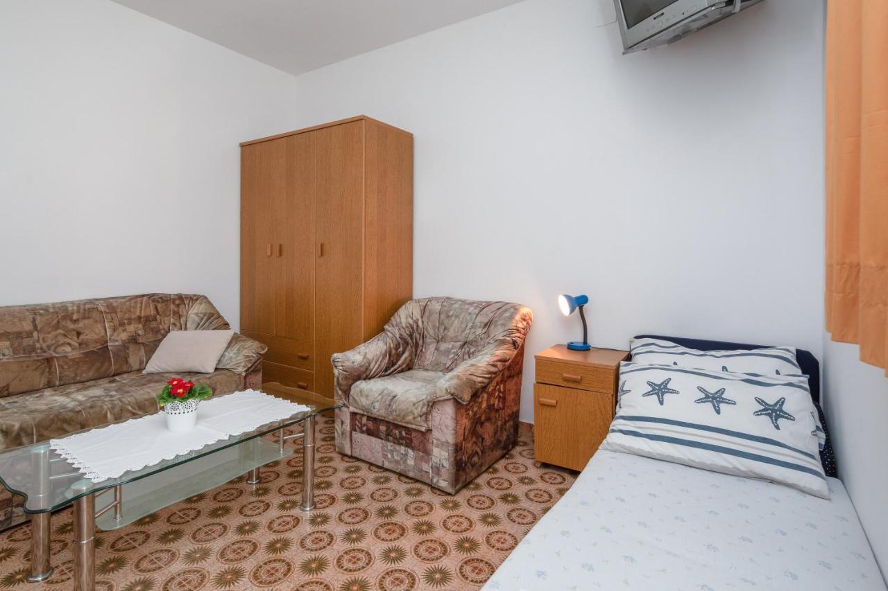 Beach Apartments Bili Cvitak Duce Bagian luar foto