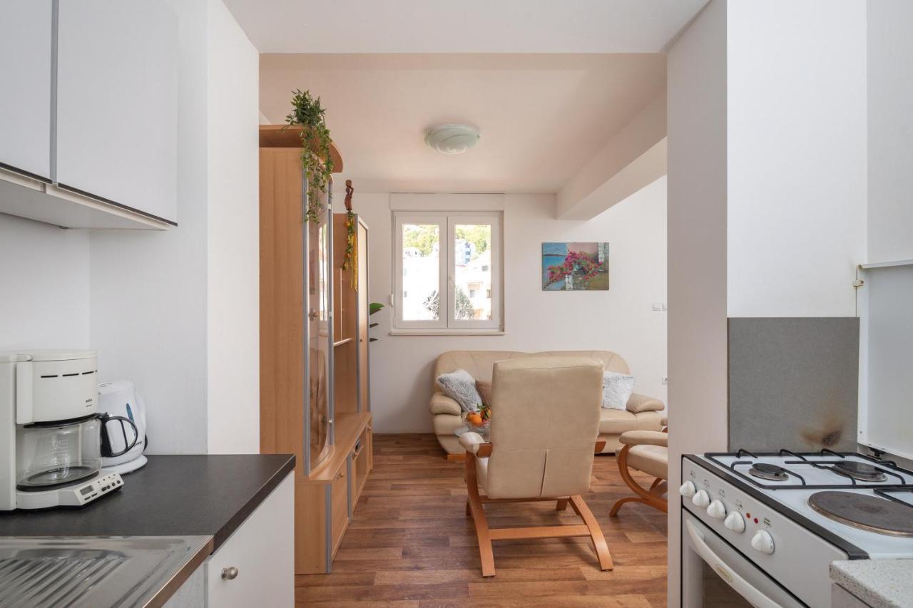 Beach Apartments Bili Cvitak Duce Bagian luar foto